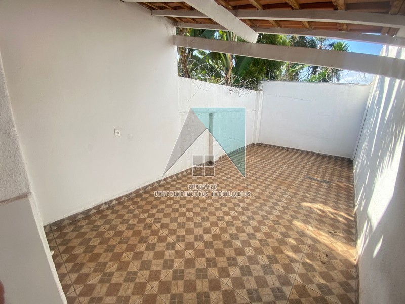 Casa à venda com 2 quartos, 77m² - Foto 11