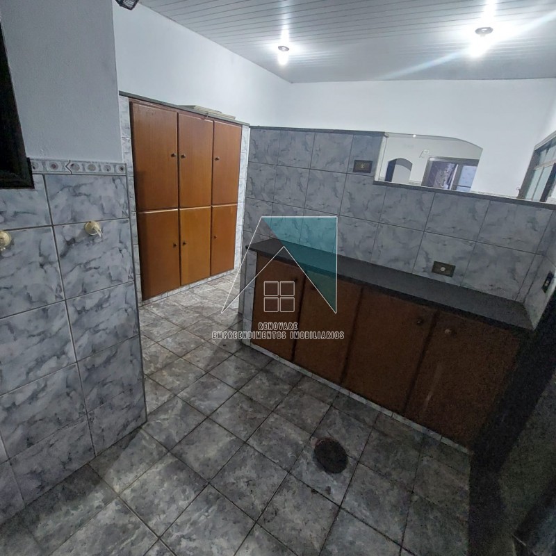 Casa à venda e aluguel com 3 quartos, 143m² - Foto 3